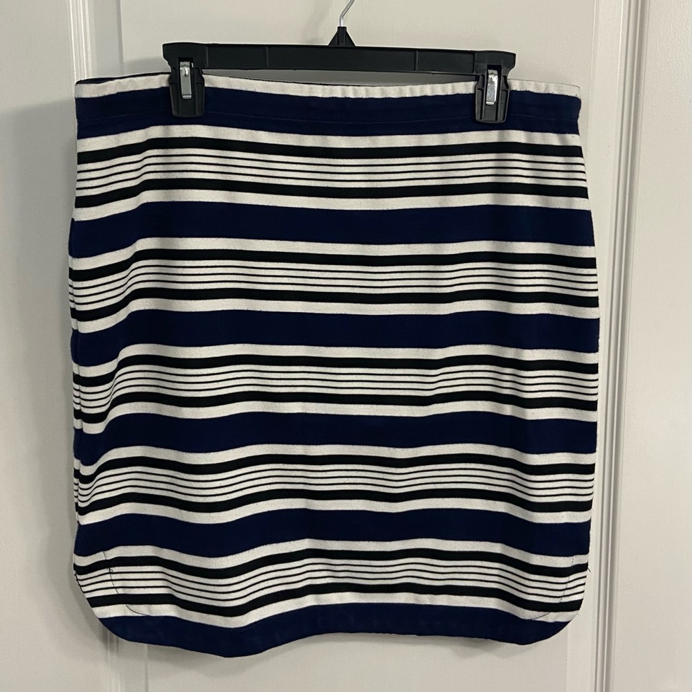 Max Studio Skirt